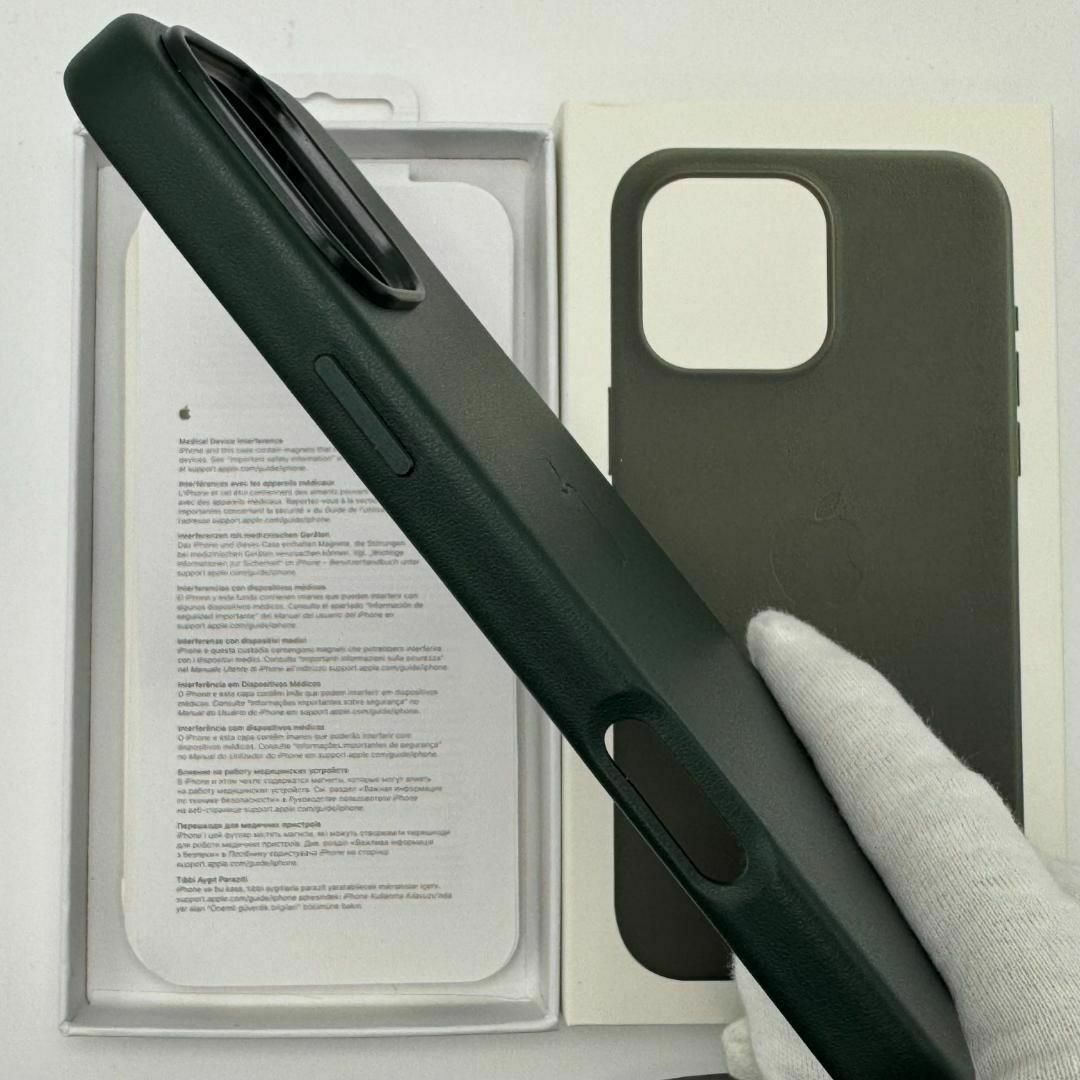 純正互換品-iPhone16promax レザーケース-グリーンの通販 by 純正互換品-iPhone16promax レザーケース-グリーンの通販 by