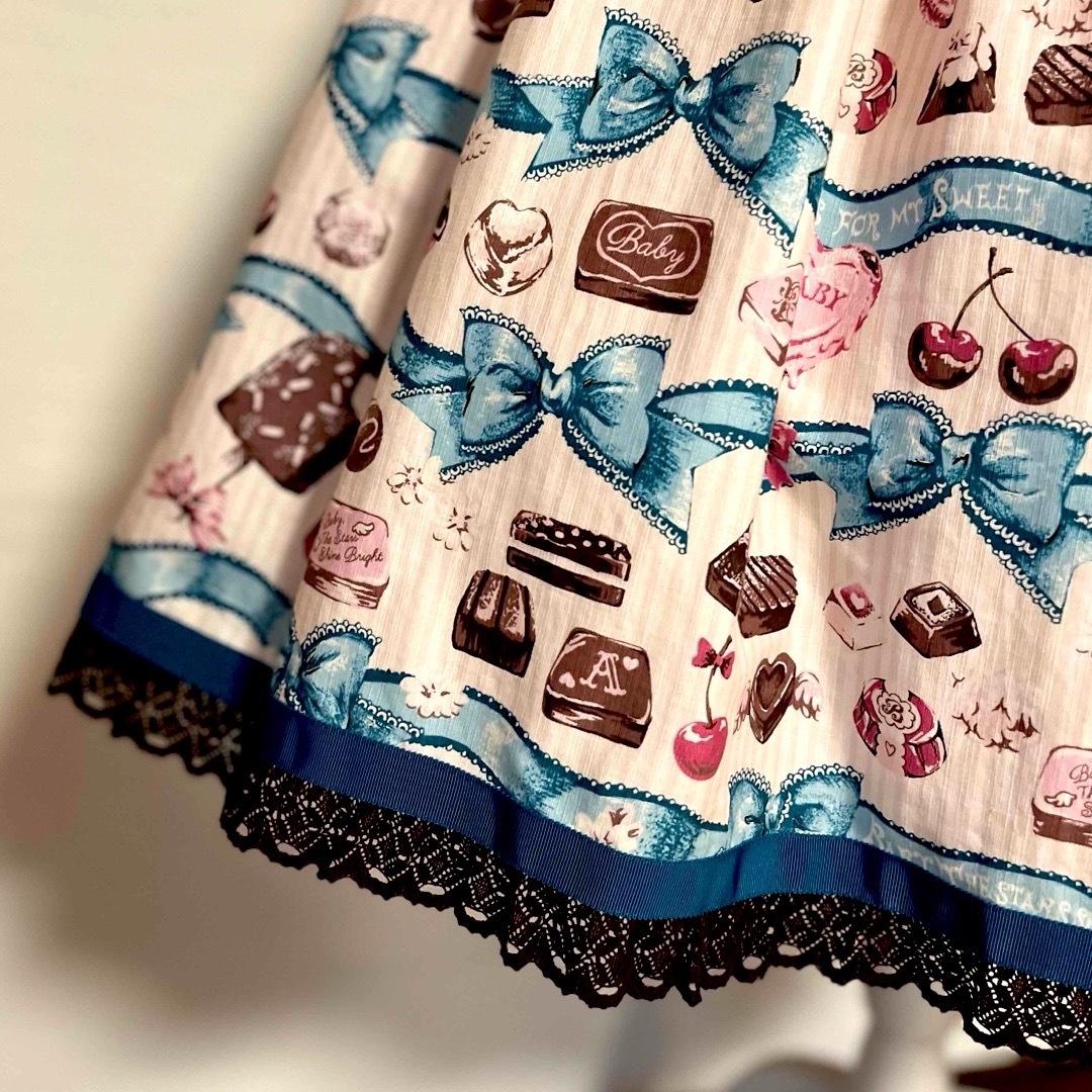 BABY,THE STARS SHINE BRIGHT - BABY, THE STARS SHINE BRIGHT チョコレート柄の通販 by あかいくつ's shop|ベイビーザスターズシャインブライトならラクマ BABY,THE STARS SHINE BRIGHT - BABY, THE STARS SHINE BRIGHT チョコレート柄の通販 by あかいくつ's shop|ベイビーザスターズシャインブライトならラクマ