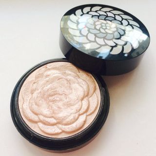 ゲラン(GUERLAIN)のゲラン💗ガーデニアパウダー💗限定品(その他)