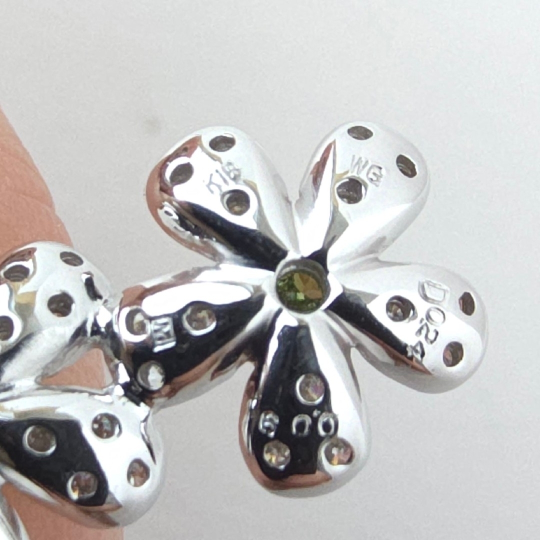 美品【ポンテヴェキオ】K18WG ダイヤ 計0.33ct フラワー ネックレス 美品【ポンテヴェキオ】K18WG ダイヤ 計0.33ct フラワー ネックレス