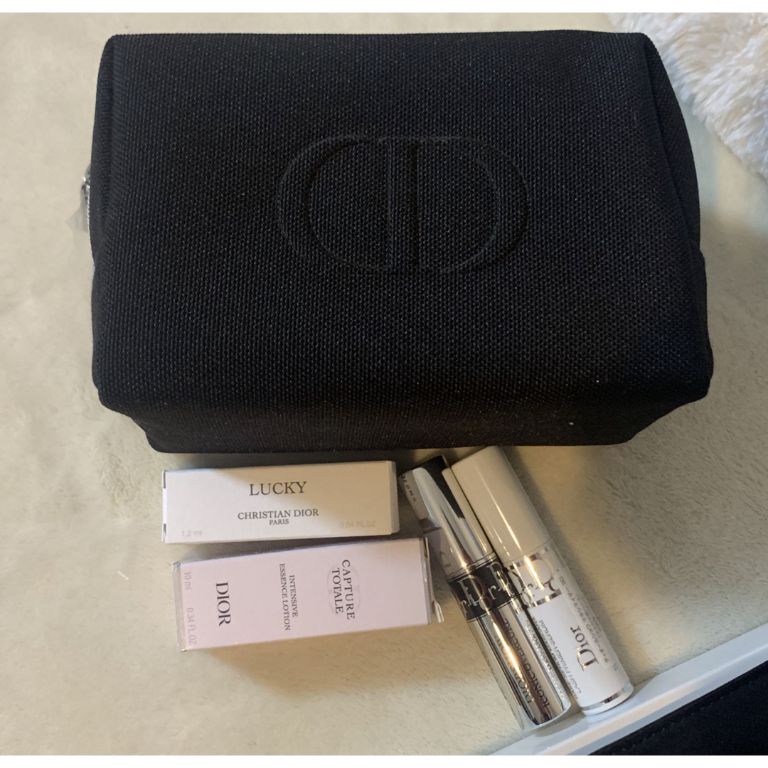 Dior♡ディオール 大人気ミラー 手鏡 ポーチ♡黒コレクション Dior♡ディオール 大人気ミラー 手鏡 ポーチ♡黒コレクション