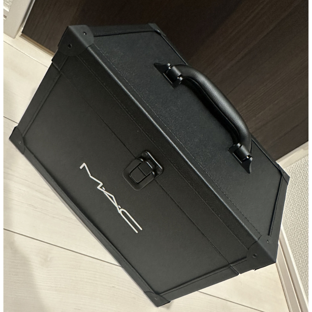 MAC - MAC メイクボックス 非売品の通販 by 58rakuma♡|マック MAC - MAC メイクボックス 非売品の通販 by 58rakuma♡|マック