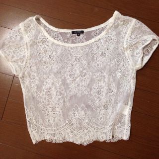 エモダ(EMODA)のEMODA♥︎ショート丈レーストップス(カットソー(半袖/袖なし))