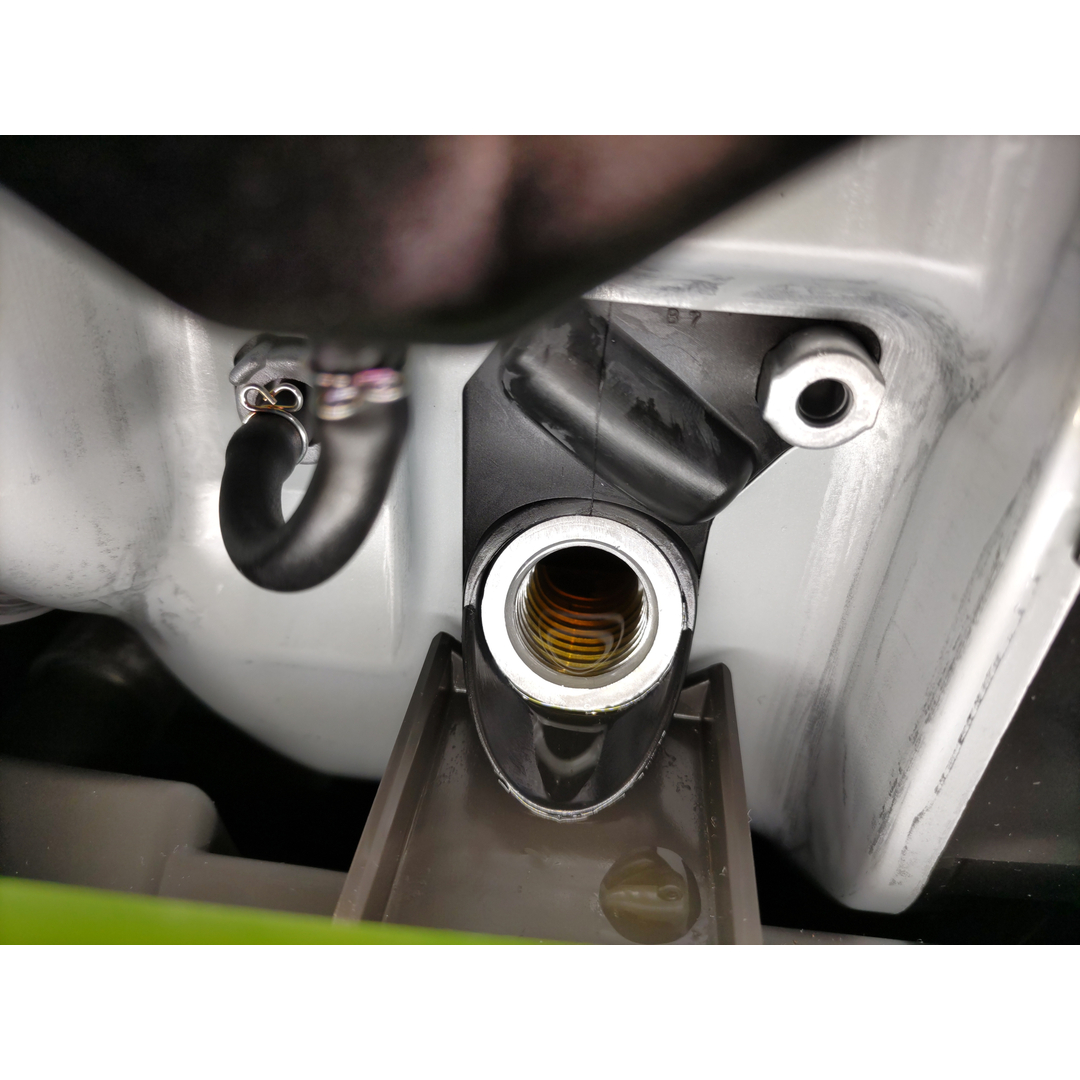 HONDA カセットボンベ式発電機 EU9iGB ホンダ 中古 R2410-159の HONDA カセットボンベ式発電機 EU9iGB ホンダ 中古 R2410-159の