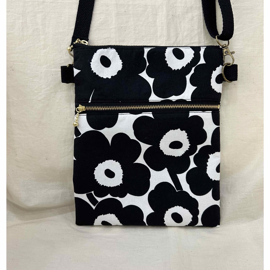 marimekko - マリメッコハンドメイドサコッシュの通販 by さめ's marimekko - マリメッコハンドメイドサコッシュの通販 by さめ's