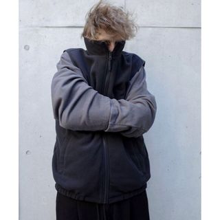 COMOLI(ベスト)のフリマアイテム一覧 COMOLI(ベスト)のフリマアイテム一覧