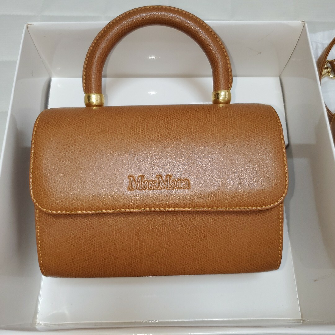 [MAX MARA] ミニ ショルダーバッグ Max Mara] スモール MM レザー ショルダーバッグ (Max Mara