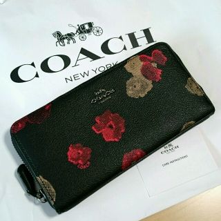 コーチ(COACH)の【新品!!】COACH(コーチ)☆人気花柄の長財布(財布)