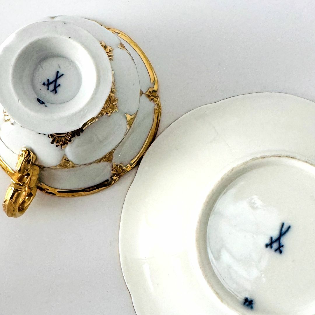 MEISSEN - ☆マイセン☆1級品/カップ&ソーサ/花柄/ゴールド MEISSEN - ☆マイセン☆1級品/カップ&ソーサ/花柄/ゴールド