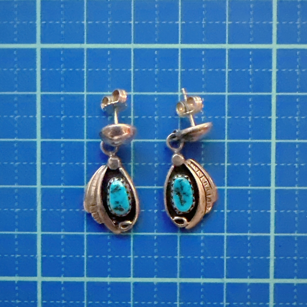 J015】ヴィンテージ ナバホ族 ダングル ターコイズ ピアス J015】ヴィンテージ ナバホ族 ダングル ターコイズ ピアス
