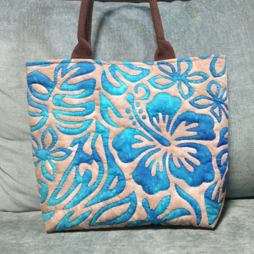 購入者が決まりました!ハンドメイド ハワイアンキルトバッグの 購入者が決まりました!ハンドメイド ハワイアンキルトバッグの