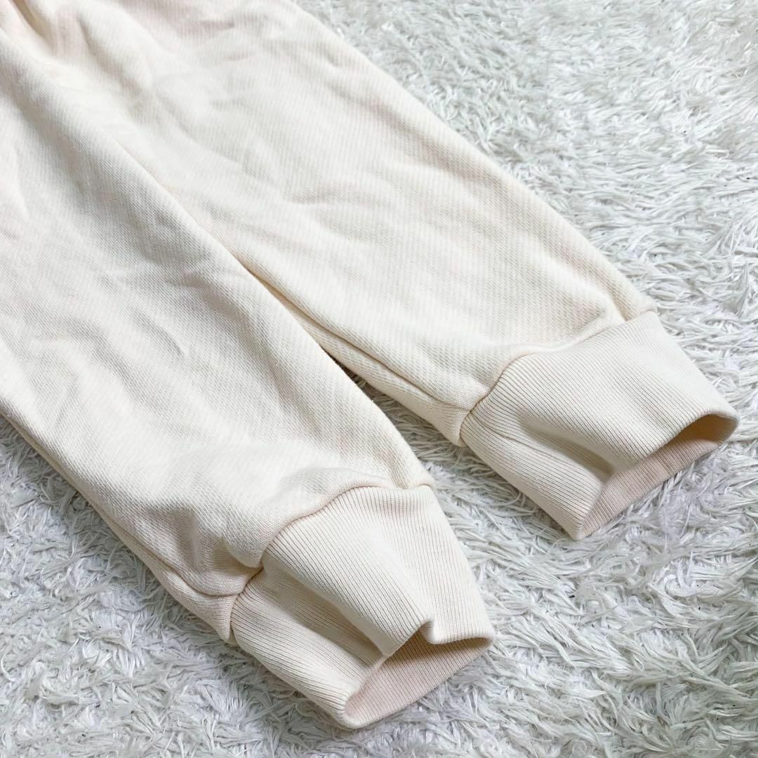 GUCCI - 極美品 GUCCI グッチ キャットデザイン ロゴパーカー 猫 GUCCI - 極美品 GUCCI グッチ キャットデザイン ロゴパーカー 猫