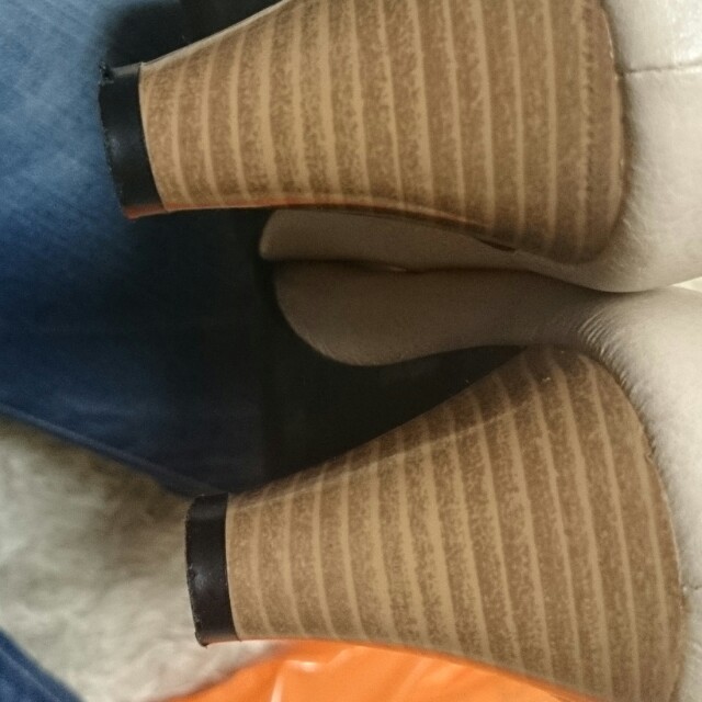 サルース パンプス レディースの靴/シューズ(ハイヒール/パンプス)の商品写真