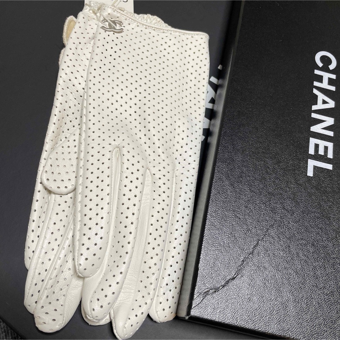 CHANEL - 新品未使用 タグ付き vintage CHANEL グローブ CHANEL - 新品未使用 タグ付き vintage CHANEL グローブ