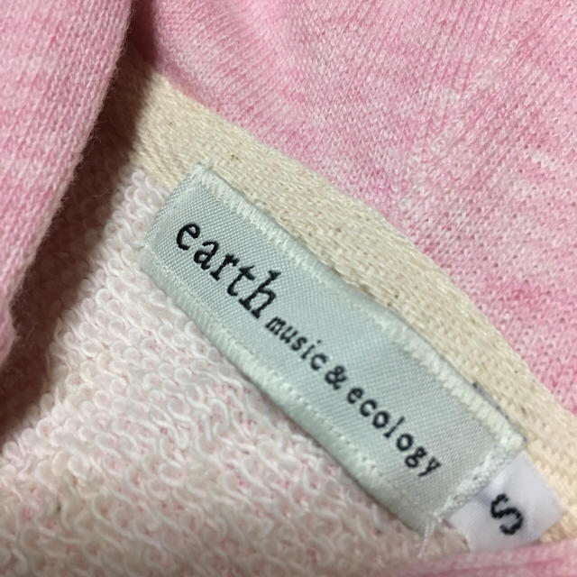 earth music & ecology(アースミュージックアンドエコロジー)の❤︎みにひで様専用❤︎【earth music】桜色パーカー レディースのトップス(パーカー)の商品写真