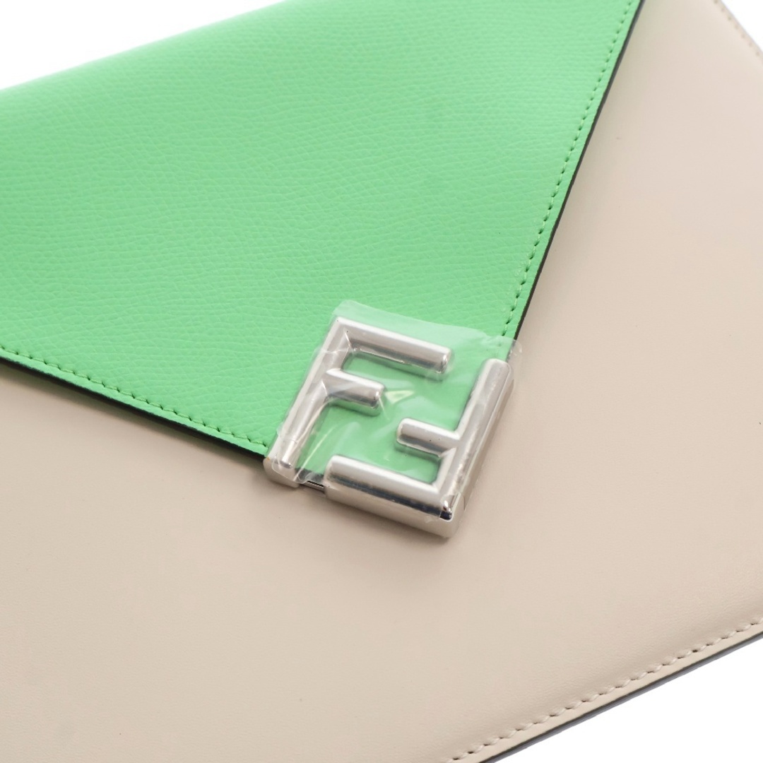 FENDI フェンディ FFダイヤモンド ロゴ クラッチバッグ セカンド FENDI フェンディ FFダイヤモンド ロゴ クラッチバッグ セカンド
