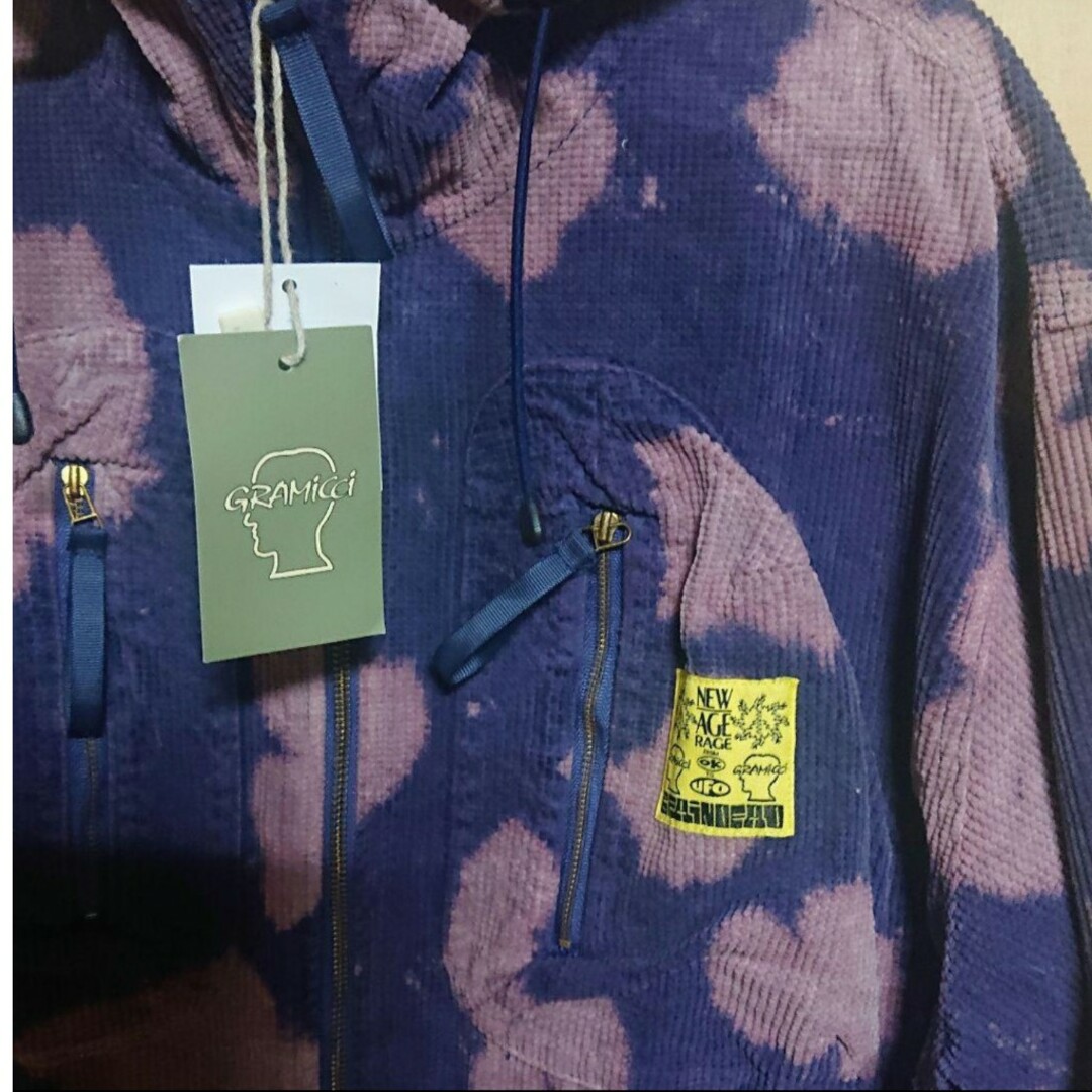 新品 GRAMICCI × BRAINDEAD マウンテン パーカー M 紺 紫 新品 GRAMICCI × BRAINDEAD マウンテン パーカー M 紺 紫