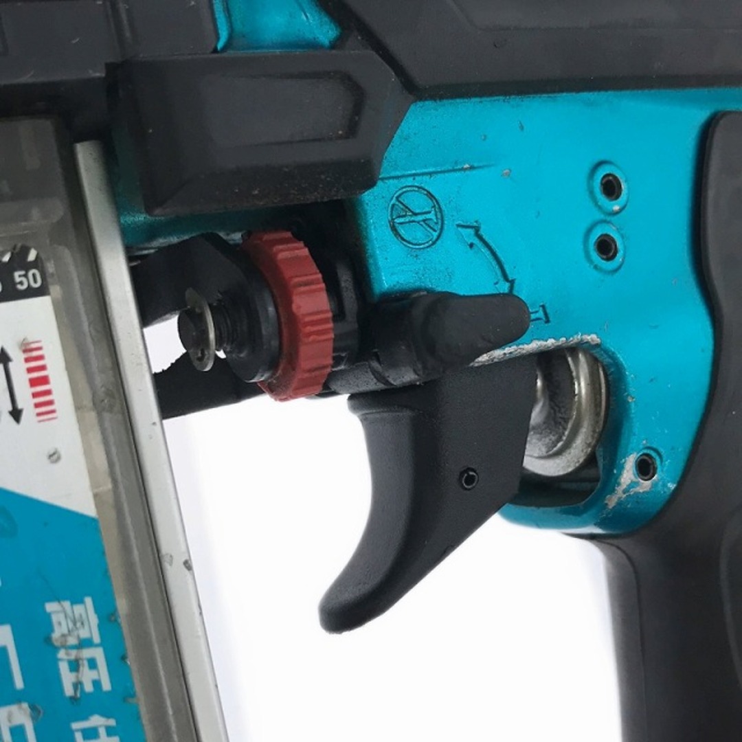 ☆品☆makita マキタ 55mm 高圧 仕上釘打機 AF552HM 青 ケース付 ☆品☆makita マキタ 55mm 高圧 仕上釘打機 AF552HM 青 ケース付