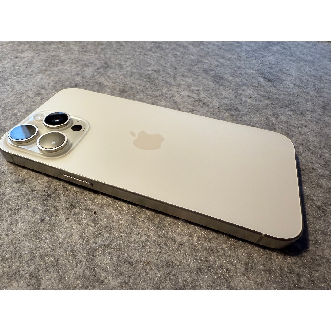 iPhone15 pro max 256GB/ホワイトチタニウム SIMフリー iPhone15 pro max 256GB/ホワイトチタニウム SIMフリー