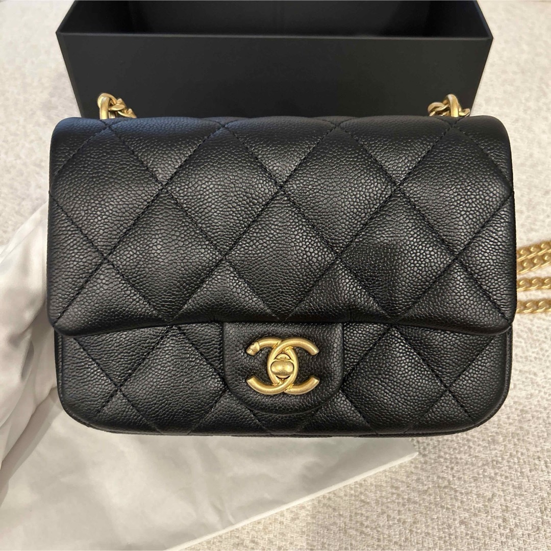 CHANEL - シャネル キャビアスキン ハートチェーン ショルダー CHANEL - シャネル キャビアスキン ハートチェーン ショルダー