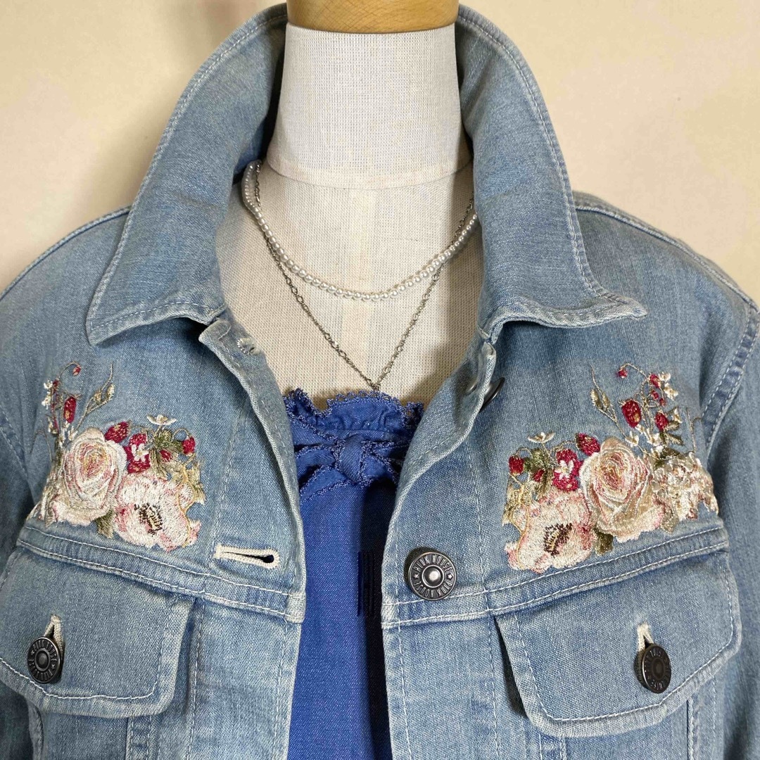 PINK HOUSE - ピンクハウス 薔薇ブーケ刺繍入り シャツ PINK HOUSE - ピンクハウス 薔薇ブーケ刺繍入り シャツ