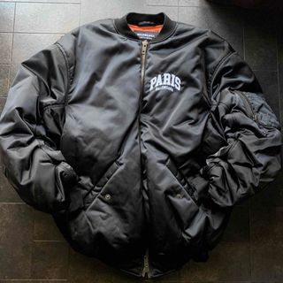 BALENCIAGA(ブルゾン)のフリマアイテム一覧 BALENCIAGA(ブルゾン)のフリマアイテム一覧