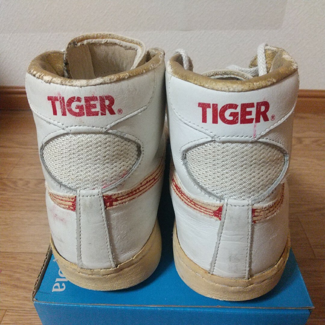 ASICS TIGER - 廃盤 アシックス ジャパン L 赤 27 オリジナル ASICS TIGER - 廃盤 アシックス ジャパン L 赤 27 オリジナル