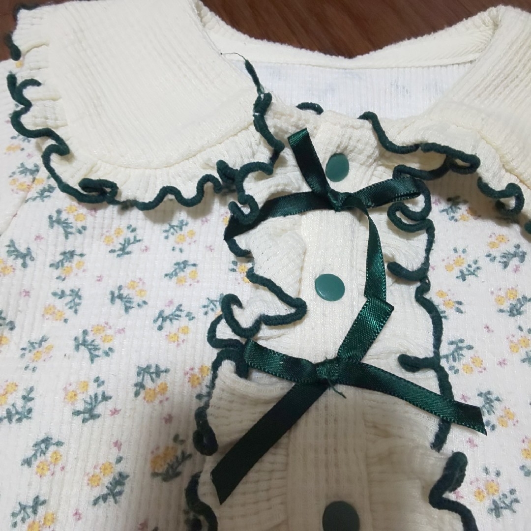 ミモザ柄 カバーオール キッズ/ベビー/マタニティのベビー服(~85cm)(カバーオール)の商品写真