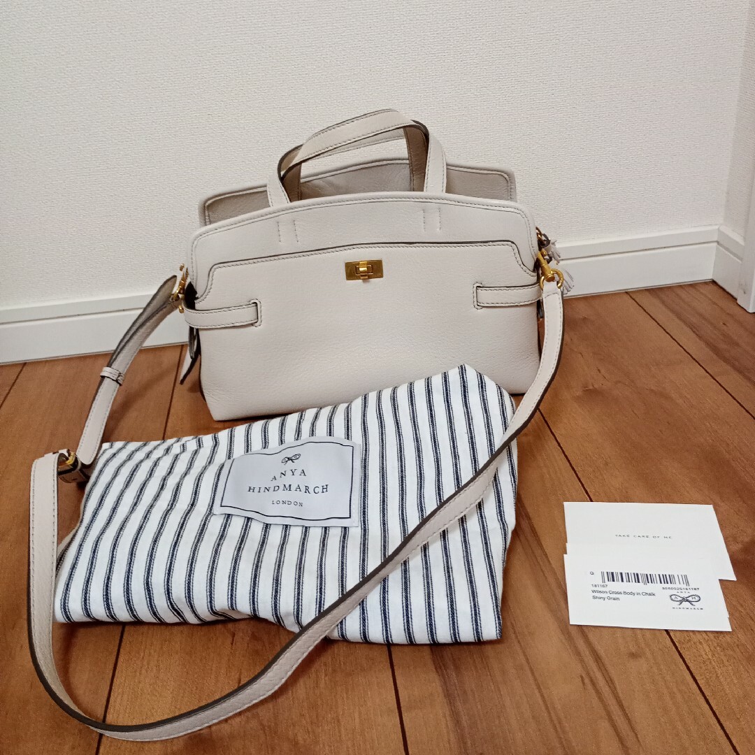 ANYA HINDMARCH - アニヤハインドマーチ small wilson ANYA HINDMARCH - アニヤハインドマーチ small wilson