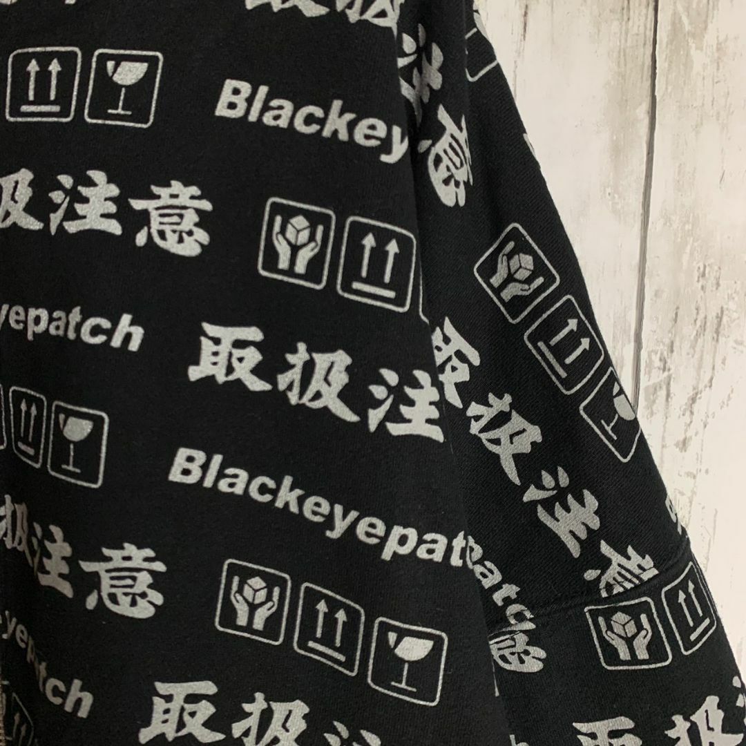 即完売Lサイズ】ブラックアイパッチ☆取扱注意ロゴ総柄ジップ 即完売Lサイズ】ブラックアイパッチ☆取扱注意ロゴ総柄ジップ