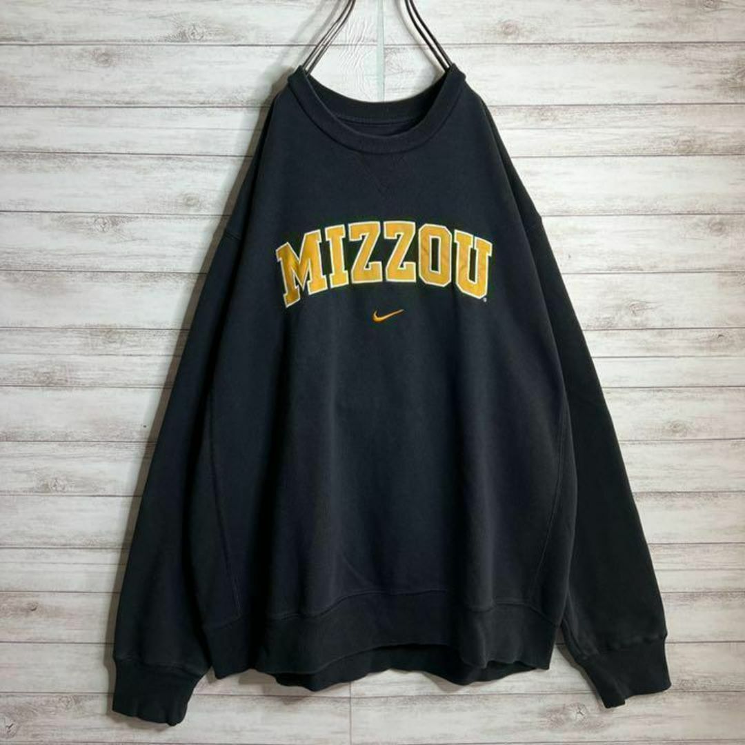 入手困難!!】ナイキ ✈︎刺繍 アーチロゴ ゆるだぼ mizzouri 裏起毛 入手困難!!】ナイキ ✈︎刺繍 アーチロゴ ゆるだぼ mizzouri 裏起毛