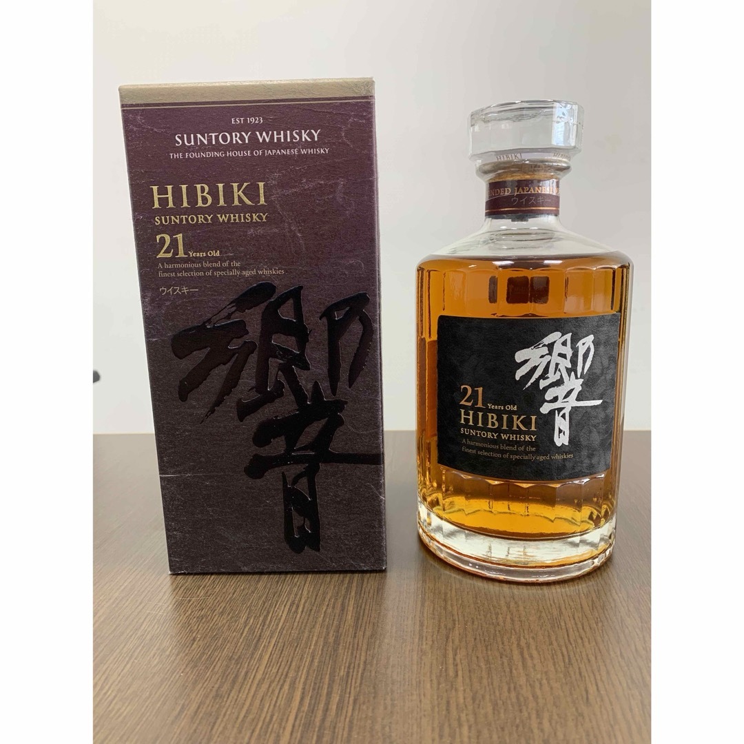 響21年(箱あり) 響21年(箱あり)