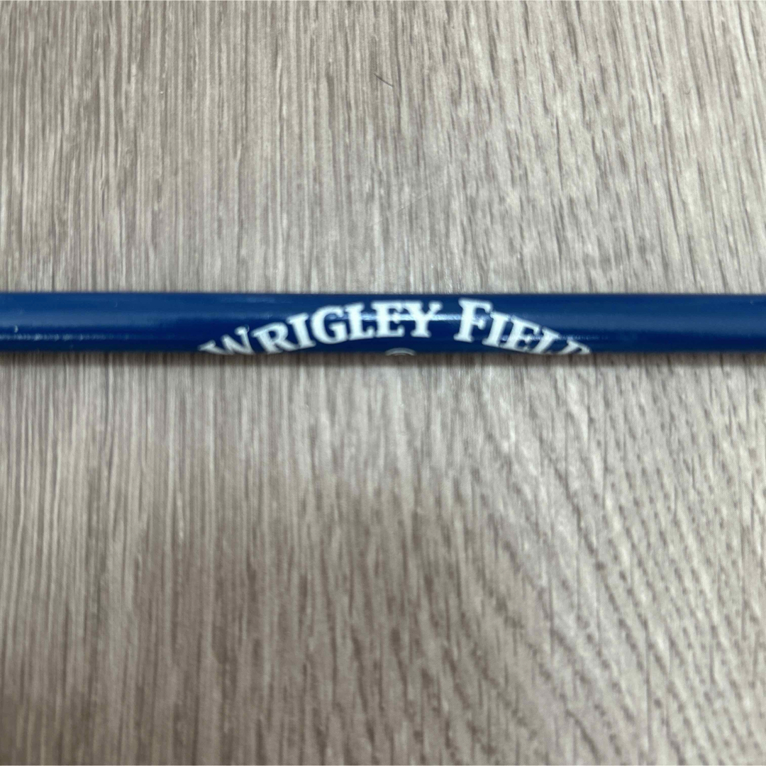 MLB(メジャーリーグベースボール)のシカゴカブス　リグレー・フィールド　鉛筆　消しゴム付き　新品・未使用　レア品 スポーツ/アウトドアの野球(記念品/関連グッズ)の商品写真