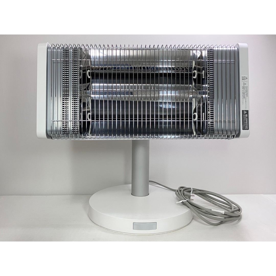 ◆ダイキン DAIKIN ERFT11VS-W 遠赤外線暖房機 パネルヒーター ダイキン DAIKIN ERFT11VS-W 遠赤外線暖房機 パネルヒーター