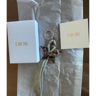 Dior - 新品未使用 ディオール キーリング チャーム スター Dior - 新品未使用 ディオール キーリング チャーム スター