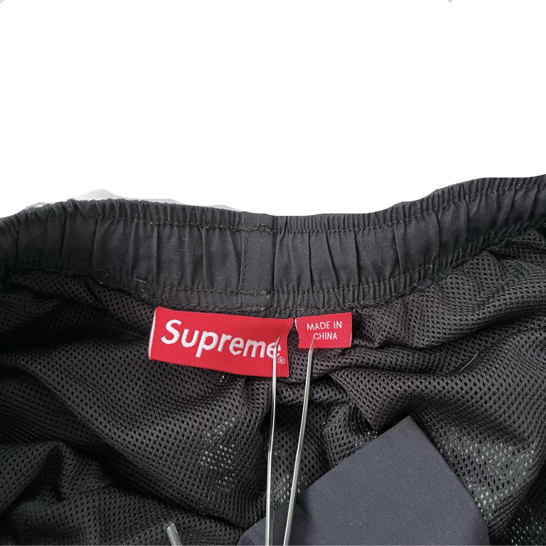 Supreme - Supreme AOI Glow-in-the-Dark Track pantの通販 by Supreme - Supreme AOI Glow-in-the-Dark Track pantの通販 by