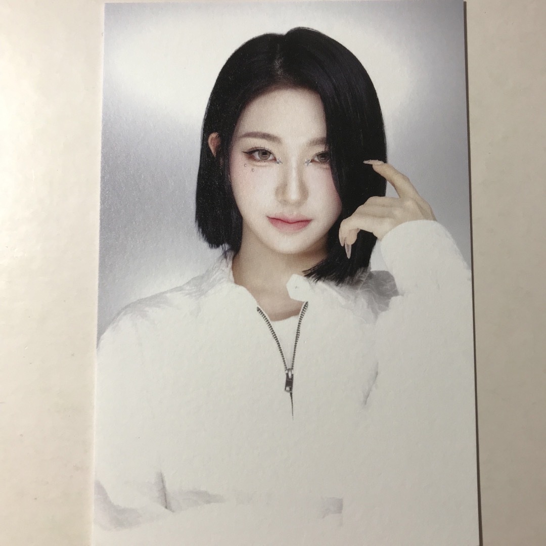 tripleS VV ポストカード シンウィー シンユー エンタメ/ホビーのCD(K-POP/アジア)の商品写真