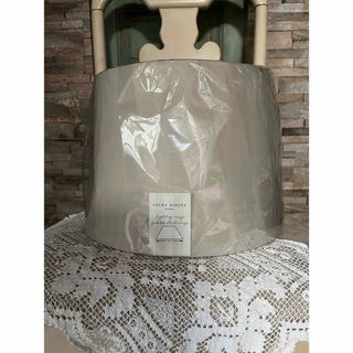 LAURA ASHLEY(ライト/照明/LED)のフリマアイテム一覧 LAURA ASHLEY(ライト/照明/LED)のフリマアイテム一覧