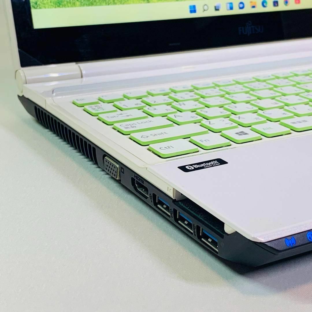 Core i5✨カメラ✨SSD512GB✨Windows11✨白✨ノートパソコン Core i5✨カメラ✨SSD512GB✨Windows11✨白✨ノートパソコン