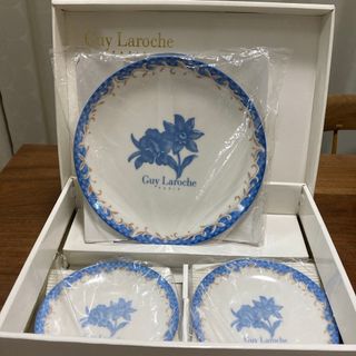 Guy Laroche(食器)のフリマアイテム一覧 Guy Laroche(食器)のフリマアイテム一覧