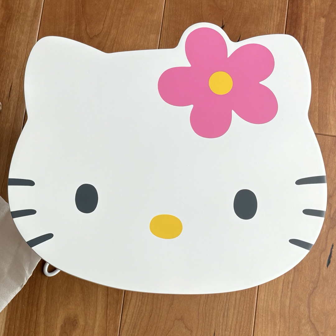 サンリオ - キティー 折りたたみ ミニテーブルの通販 by a's サンリオ - キティー 折りたたみ ミニテーブルの通販 by a's