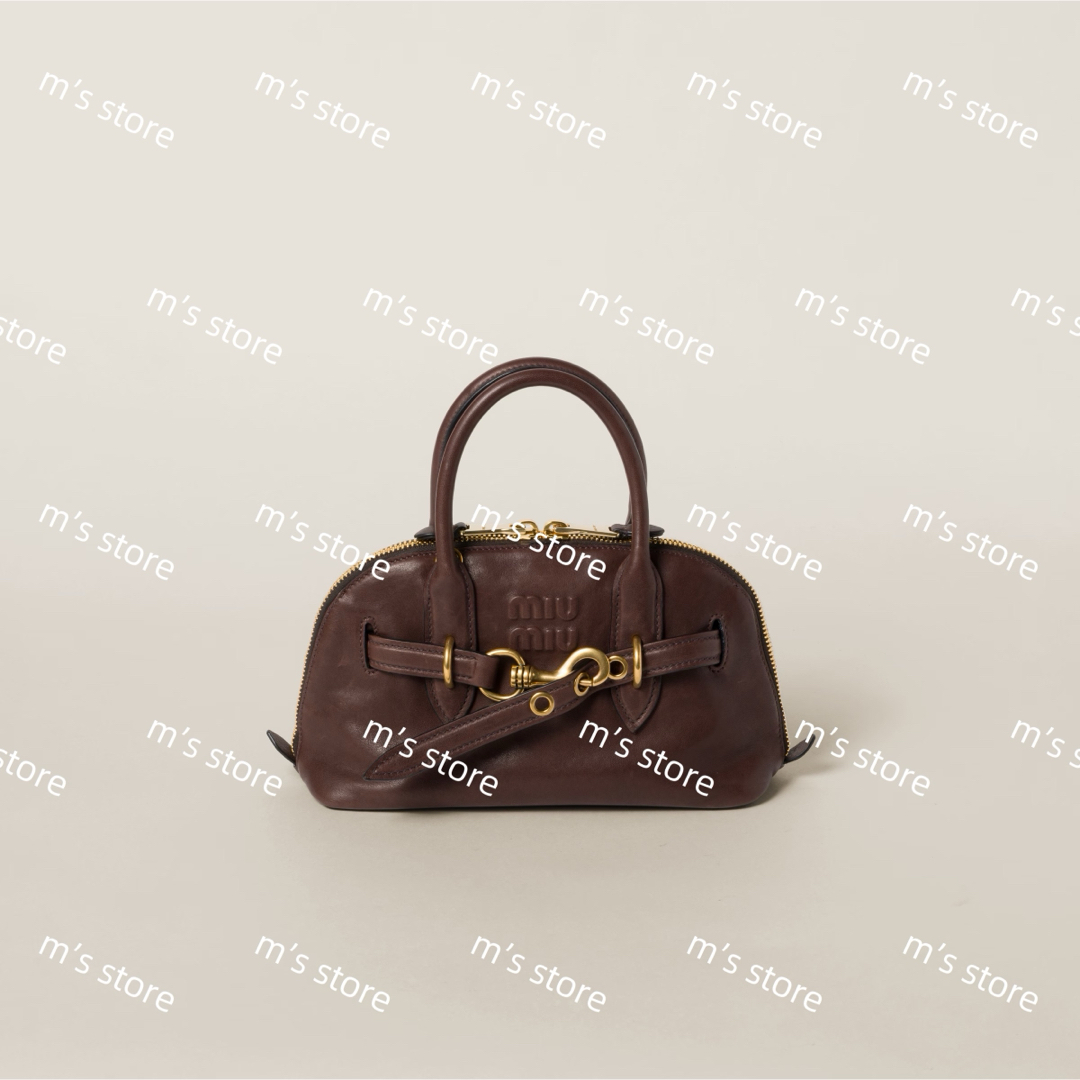 MIU MIU(ミュウミュウ)の新品 定価以下 miumiu ミュウミュウ アバンチュール ナッパレザー レディースのバッグ(ハンドバッグ)の商品写真