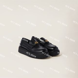 MIU MIU - 新品 定価以下miumiu ミュウミュウ ブラッシュド MIU MIU - 新品 定価以下miumiu ミュウミュウ ブラッシュド