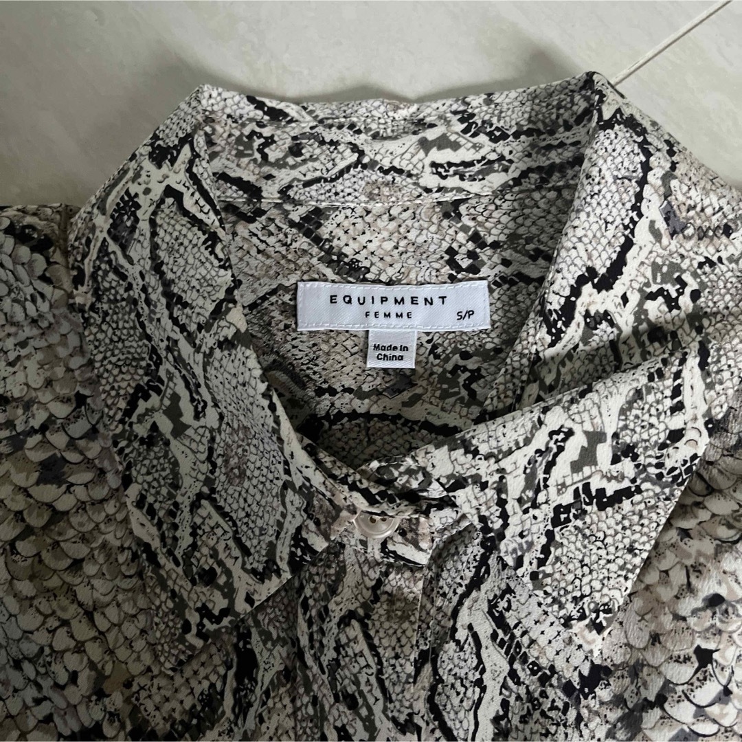 Equipment - ☆新品タグ付き☆EQUIPMENT パイソン 柄 長袖シャツ Equipment - ☆新品タグ付き☆EQUIPMENT パイソン 柄 長袖シャツ