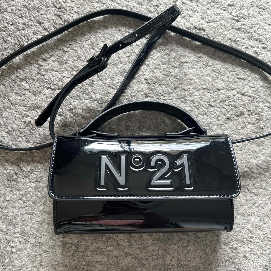 N°21 - ヌメロヴェントゥーノ ショルダーバッグの通販 by N°21 - ヌメロヴェントゥーノ ショルダーバッグの通販 by