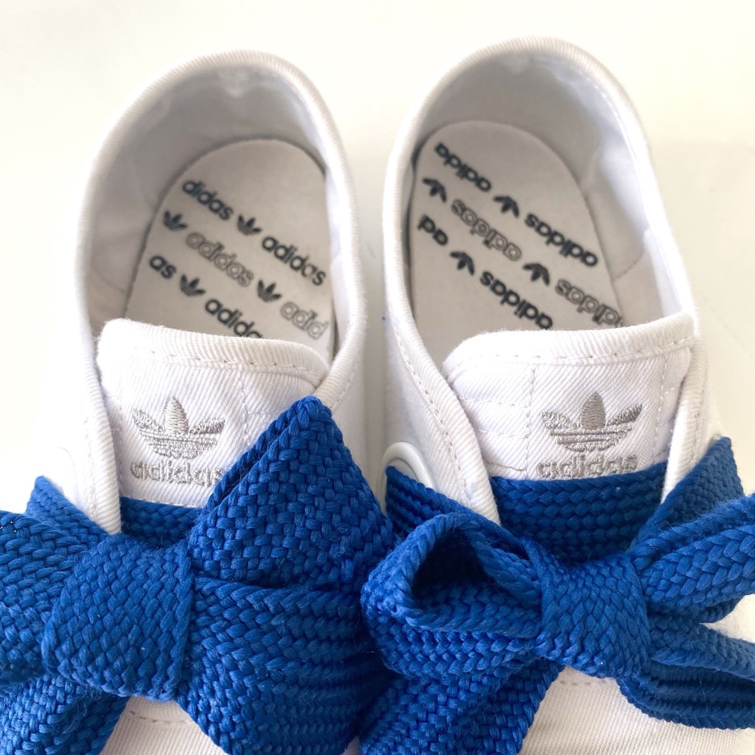 adidas - アディダス 23.5 リボンスニーカー リレースロー adidas - アディダス 23.5 リボンスニーカー リレースロー