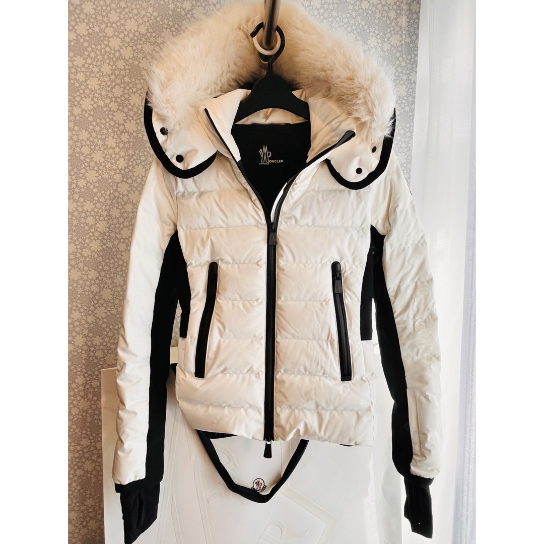 モンクレール グルノーブル レディース ダウン “希少”MONCLER 撥 モンクレール グルノーブル レディース ダウン “希少”MONCLER 撥