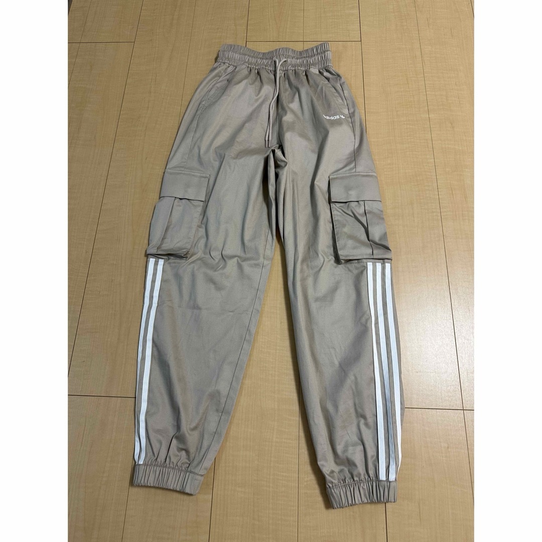 adidas Originals - adidas カーゴパンツの通販 by AOA adidas Originals - adidas カーゴパンツの通販 by AOA