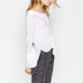 ザラ(ZARA)のオフショルダー シャツ(シャツ/ブラウス(長袖/七分))