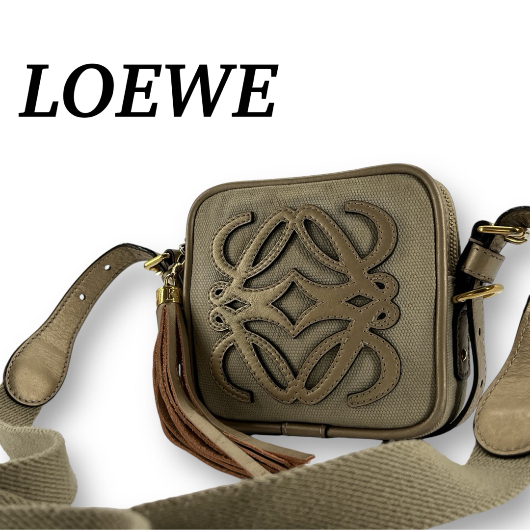 LOEWE - ロエベ ショルダーバッグ アナグラム フリンジ タッセル LOEWE - ロエベ ショルダーバッグ アナグラム フリンジ タッセル